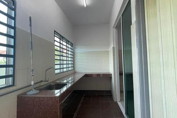 Taman Pengkalan Precinct 18