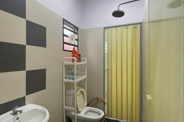 Taman Pengkalan Precinct 18