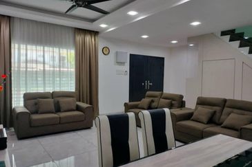 TAMAN ANJUNG BERCHAM UTARA