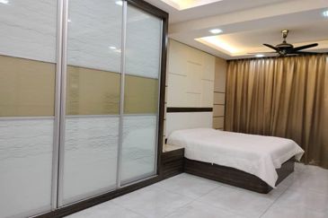 TAMAN ANJUNG BERCHAM UTARA