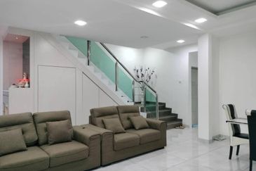 TAMAN ANJUNG BERCHAM UTARA