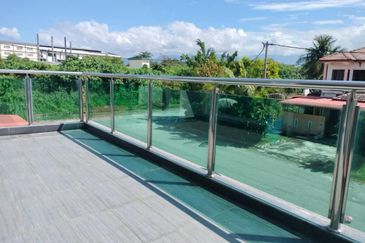 TAMAN ANJUNG BERCHAM UTARA