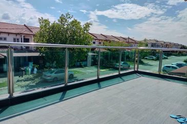 TAMAN ANJUNG BERCHAM UTARA