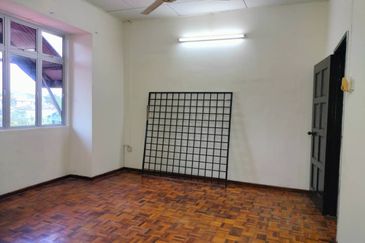 Taman Kledang Emas Double Storey For Sales