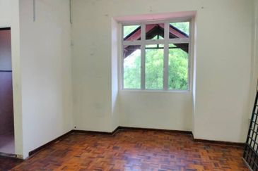 Taman Kledang Emas Double Storey For Sales