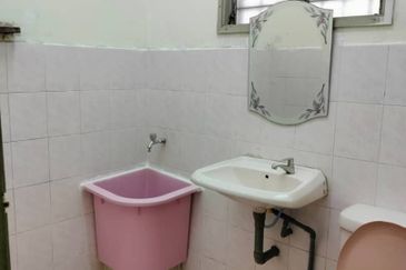 Taman Kledang Emas Double Storey For Sales