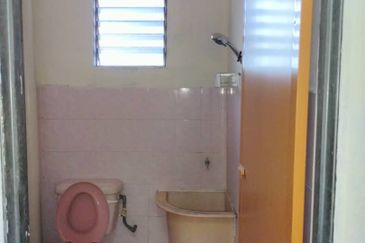 Taman Kledang Emas Double Storey For Sales