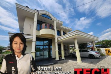 Luxurious 2-Storey Detached House for Sale💥 Nearby Ampang / Gunung Rapat 💥