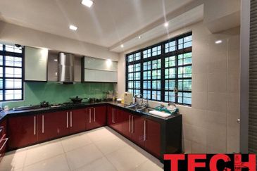 Luxurious 2-Storey Detached House for Sale💥 Nearby Ampang / Gunung Rapat 💥