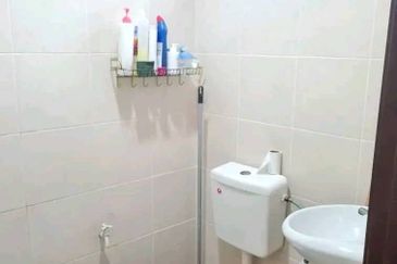 Single Storey at Taman Klebang Restu for Sale Rm253k (nego)