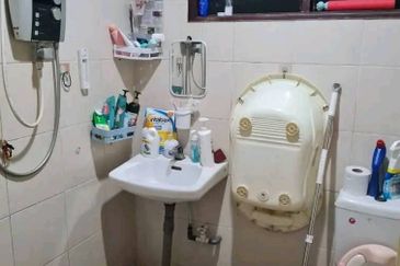 Single Storey at Taman Klebang Restu for Sale Rm253k (nego)