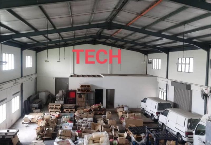 2 Storey Detached Factory or Warehouse For Rent