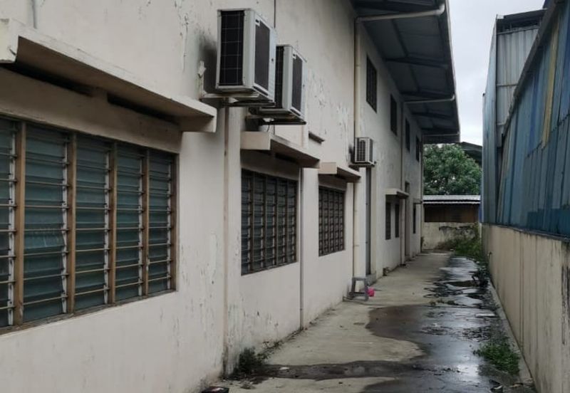 2 Storey Detached Factory or Warehouse For Rent