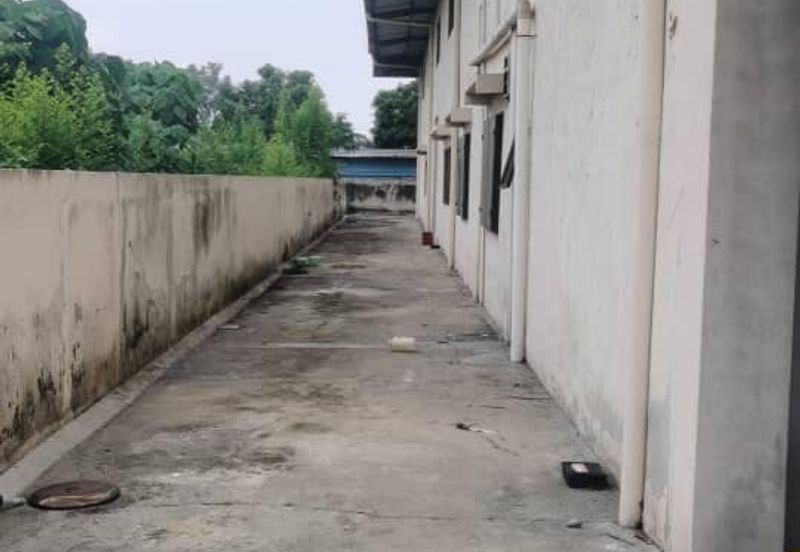 2 Storey Detached Factory or Warehouse For Rent