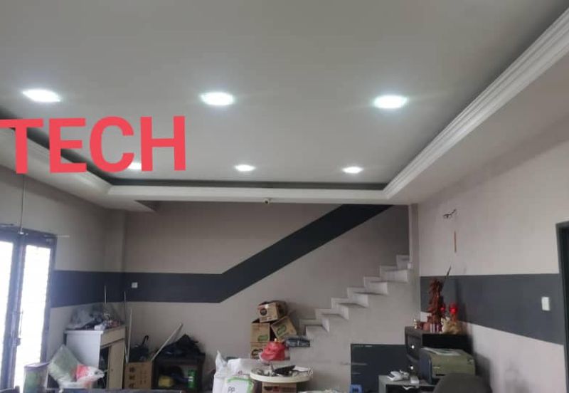 2 Storey Detached Factory or Warehouse For Rent