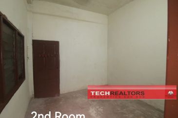 Double Storey Shoplot FOR SALE - Jalan Bendahara