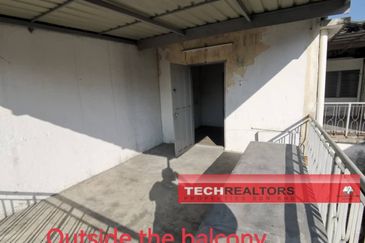 Double Storey Shoplot FOR SALE - Jalan Bendahara