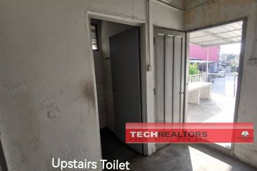 Double Storey Shoplot FOR SALE - Jalan Bendahara