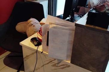 怡保街场旺区火锅店出頂