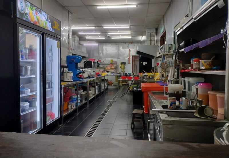 A beautifully landscaped bungalow café - business for sale