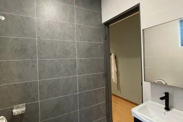 TAMAN PENGKALAN PUTRI (MANHATTAN AVENUE)