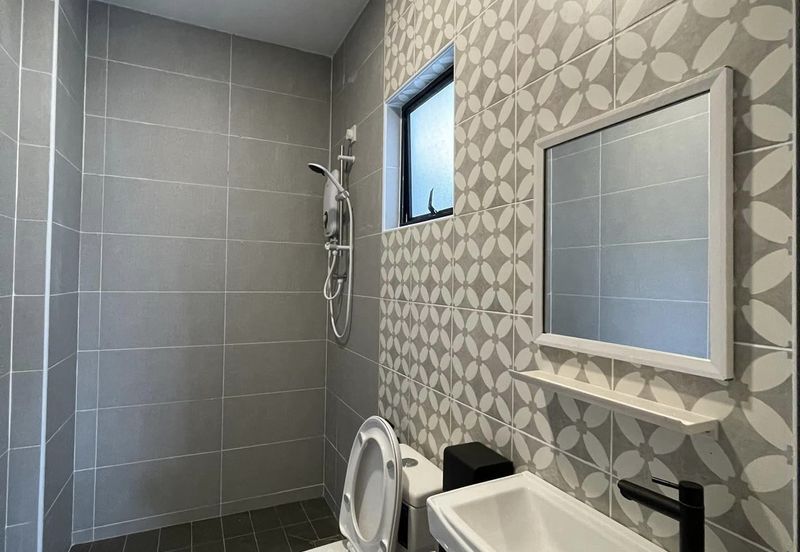 TAMAN PENGKALAN PUTRI (MANHATTAN AVENUE)