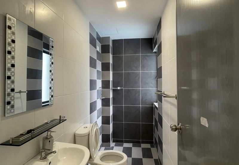 Manhattan Condominium