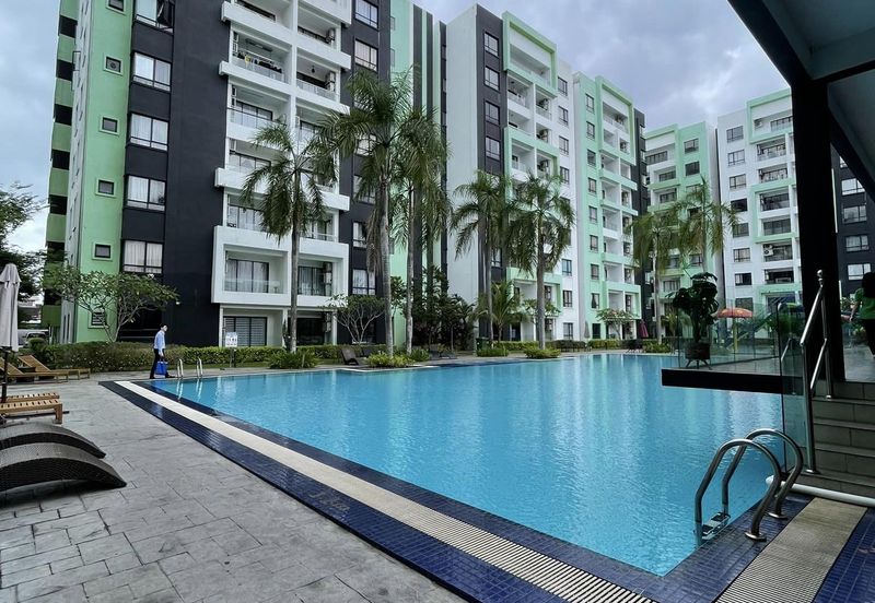 Manhattan Condominium