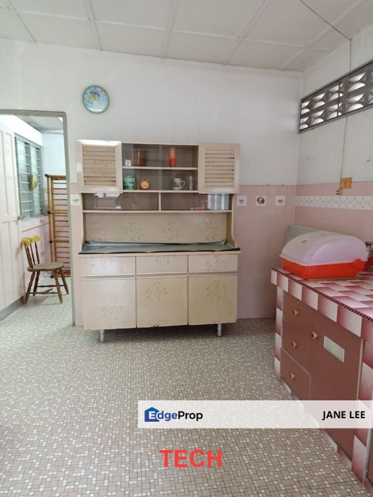 Semi- D Single Storey Batu Gajah For  Sales, Perak, Hilir Perak