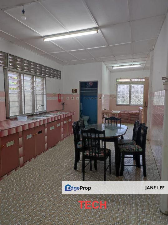 Semi- D Single Storey Batu Gajah For  Sales, Perak, Hilir Perak