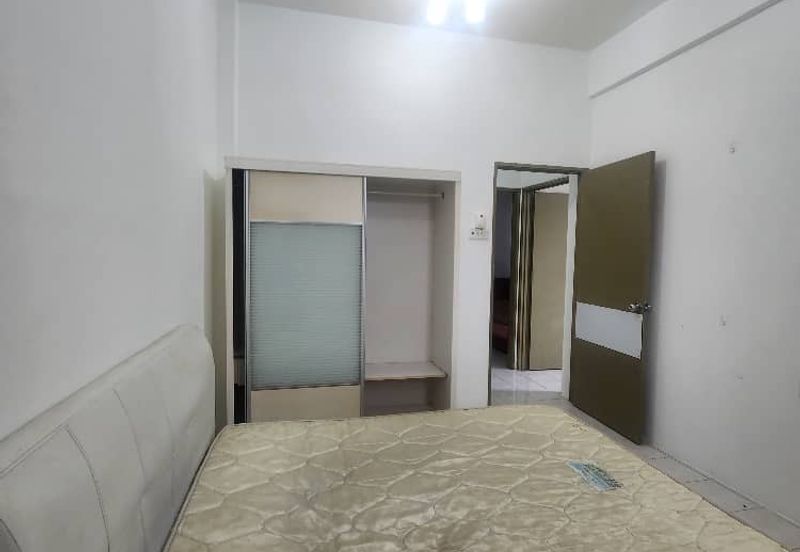 King's Height Apartment