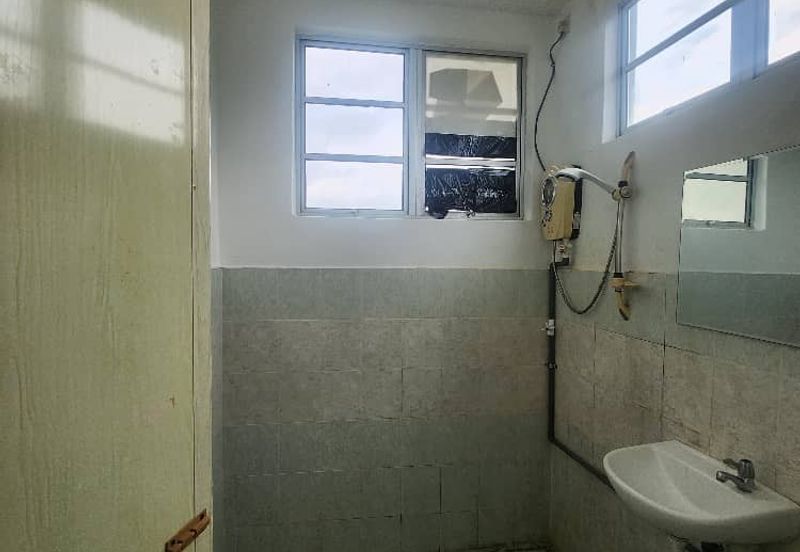 King's Height Apartment