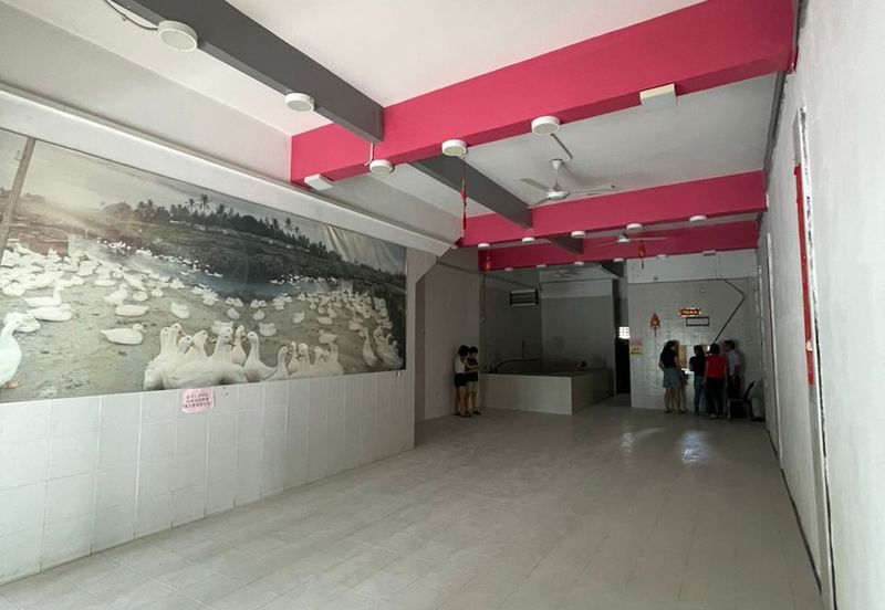 Jalan Pasir Puteh, Station 18