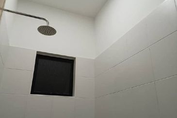 Single Storey House at the lakes batu gajah for rent