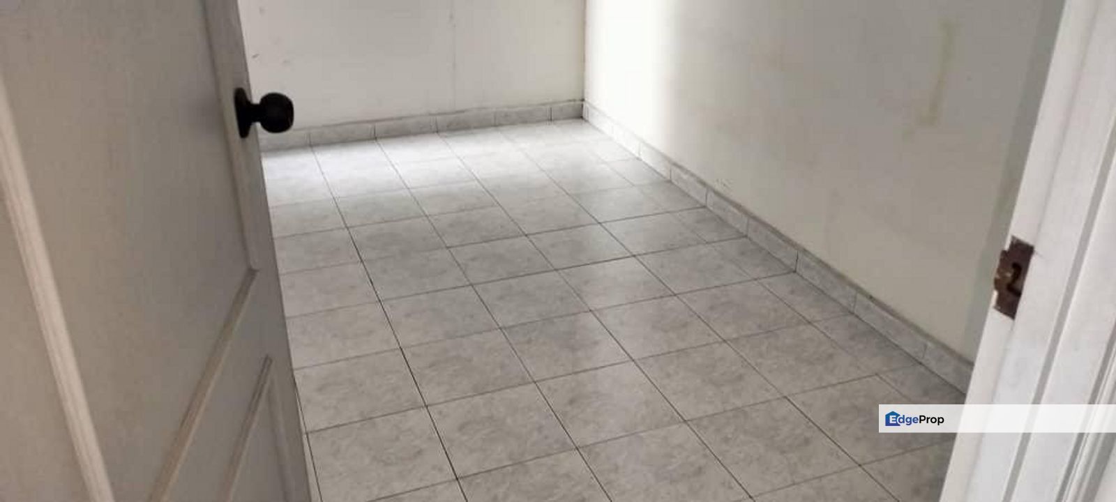 BJ Coutt Beside BJ Shopping Mall, Penang, Bukit Jambul