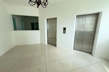 Arasia Perdana (The Clovers)