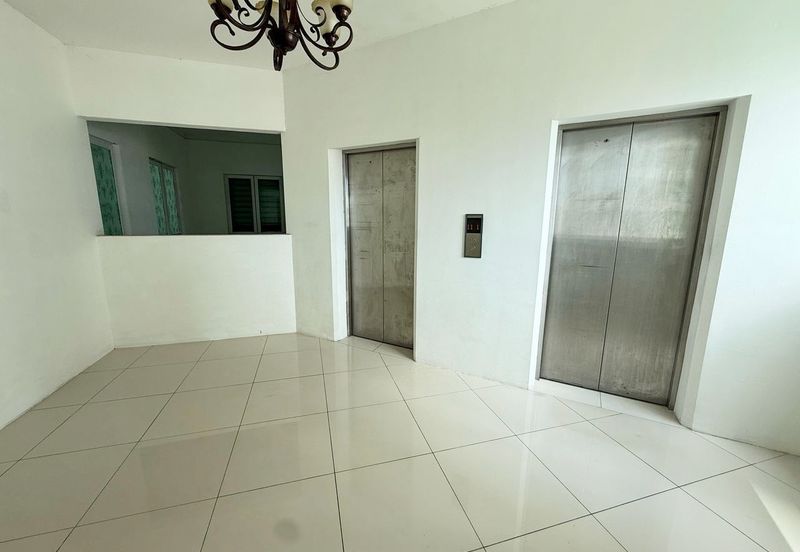 Arasia Perdana (The Clovers)