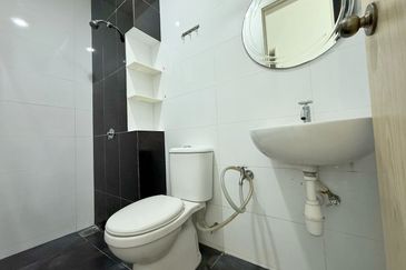 Arasia Perdana (The Clovers)