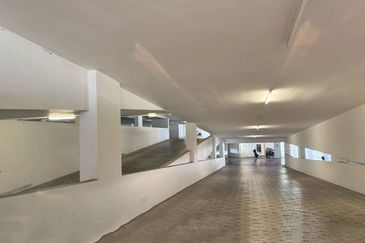 Arasia Perdana (The Clovers)