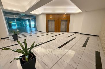 Arasia Perdana (The Clovers)