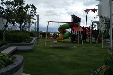 Tree Sparina @ Ideal Vision Park