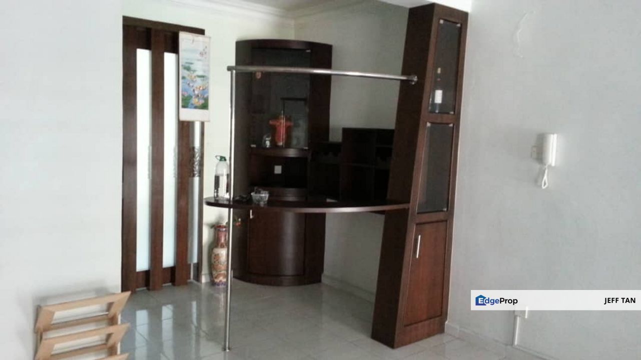 3 Storey Krystal country home for sale in Bayan Lepas, Penang, Bayan Lepas
