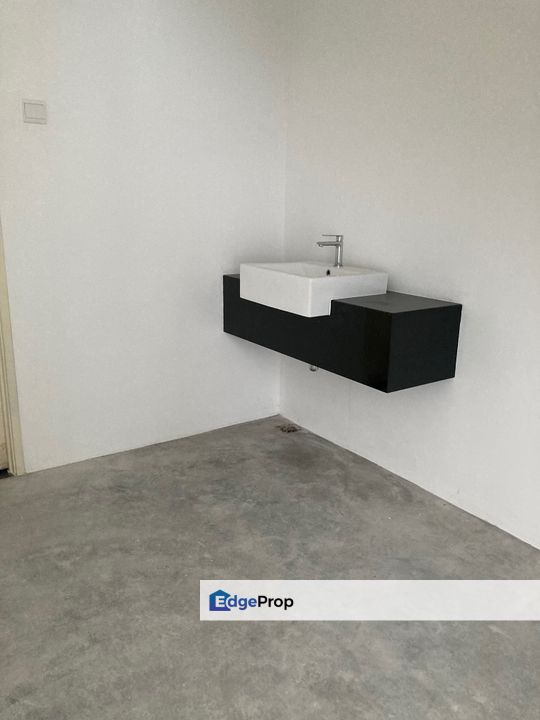 3 Story Vervea Shop Lot Beside Batu Kawan Industrial Park., Penang, Simpang Ampat