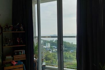 Tropicana Bay Residences