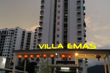 Villa Emas