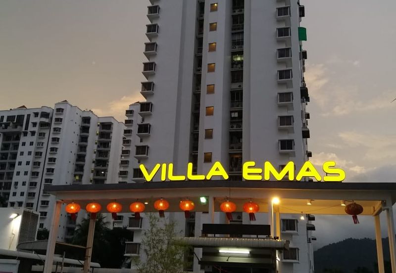 Villa Emas
