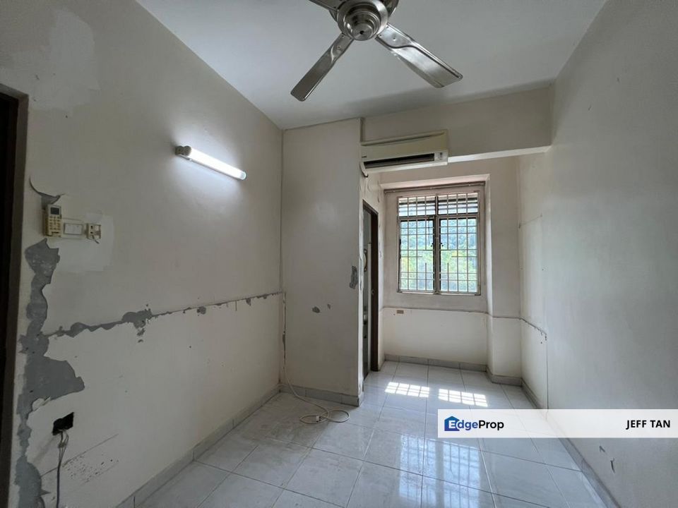 3 Storey Town House At Krystal Country Home , Penang, Bayan Lepas
