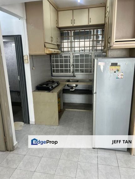 BJ COURT CONDOMINIUM FOR RENT @ BISIDE BUKIT JAMBUL COMPLEX, Penang, Bukit Jambul