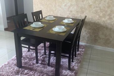 Queens Residences @ Queens Waterfront