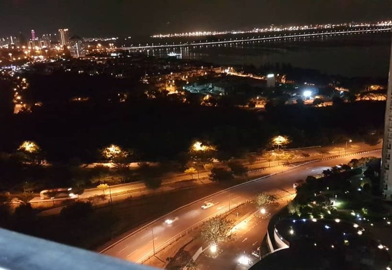 Tropicana Bay Residences